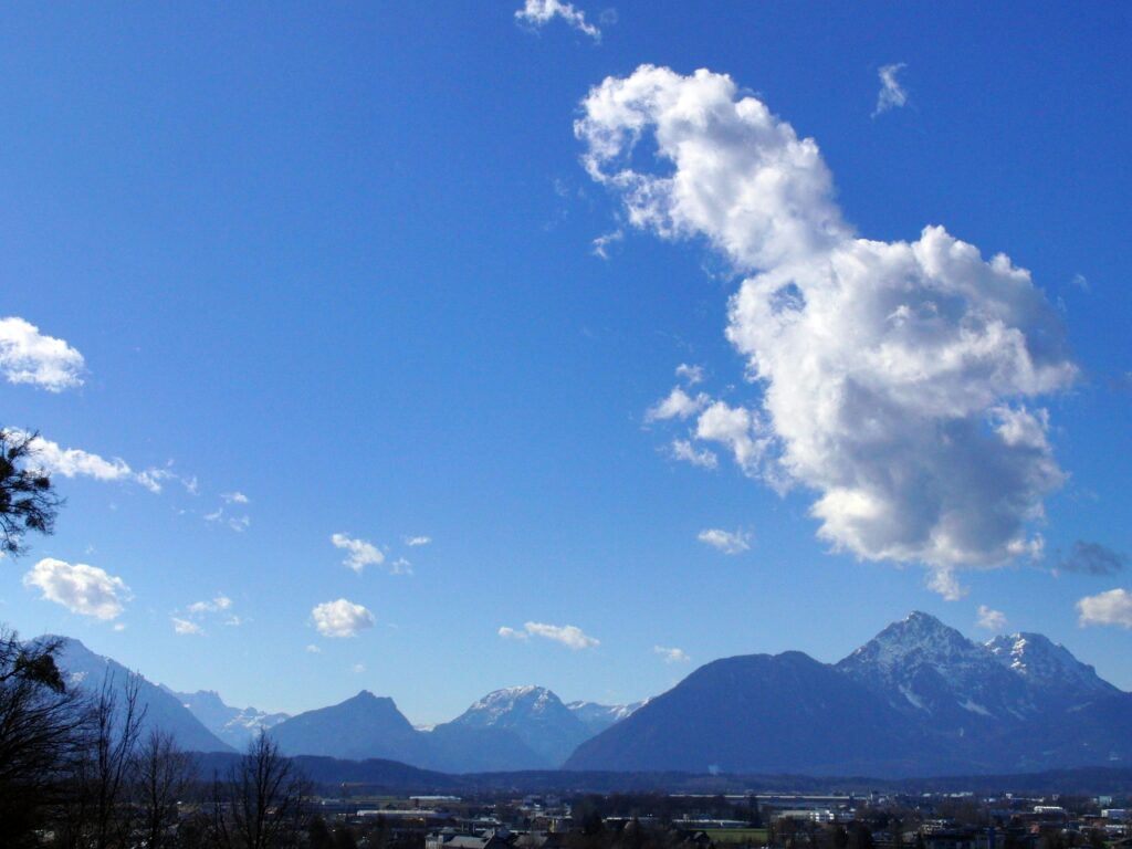 Himmel auf erden über Berchtesgarden Bayern Aussicht vom Mönchsberg in Salzburg Österreich gottcc gottone