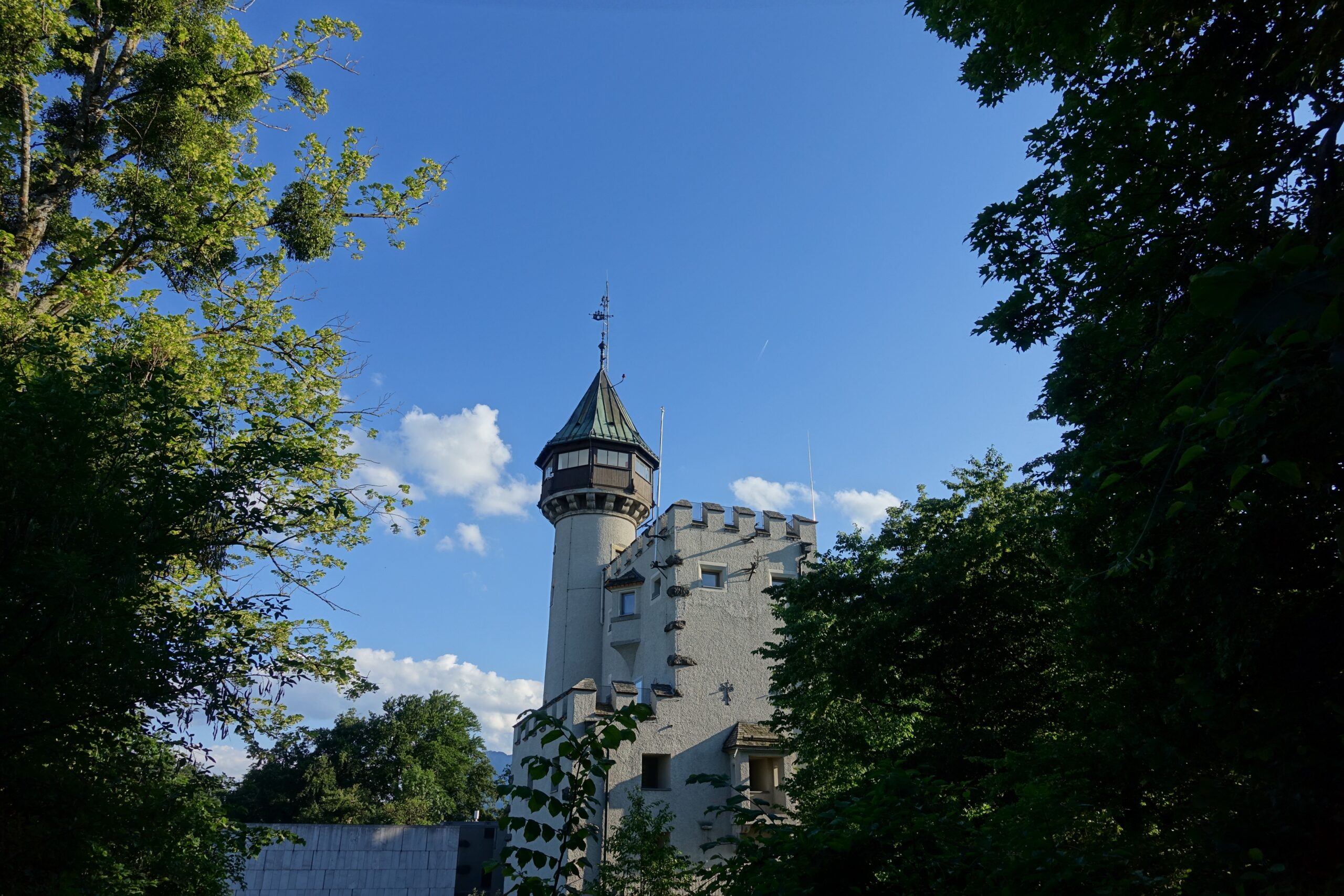 Wasserturm am MÃ¶nchsberg in Salzburg Ã–sterreich Austria 
Bild von E.A.H E-A-H alias Emanuel One 